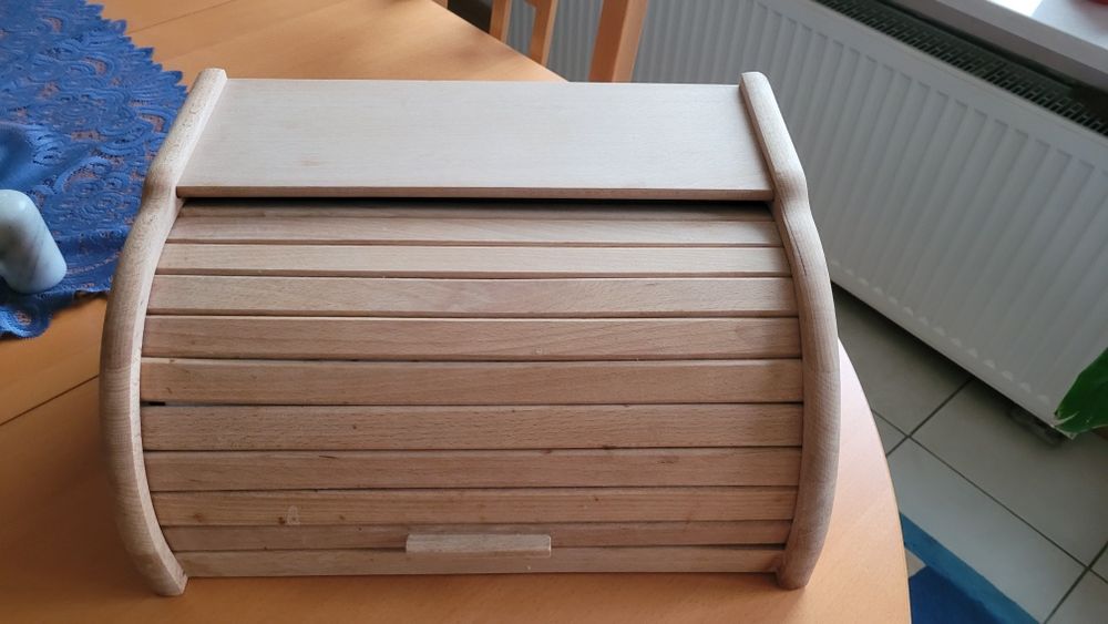 Chlebak na pieczywo plus stojak na papier
