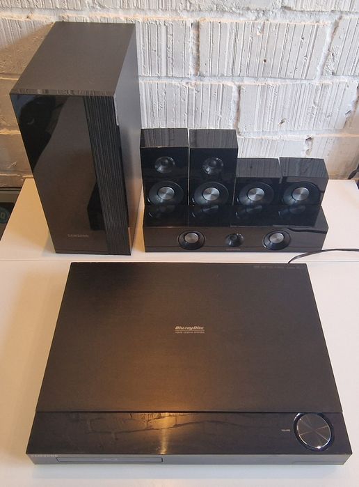 Samsung 5.1 Blu-ray / DVD / CD - System kina domowego