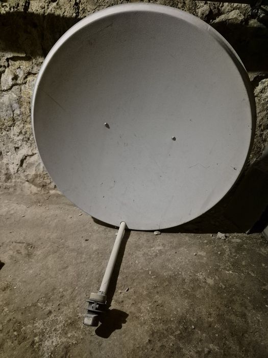 Супутникова антена