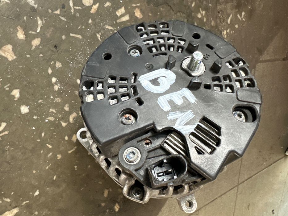 Mercedes B klasa W246 A klasa W176 CLA W117 Alternator kompletny 1,6 BENZYNA części