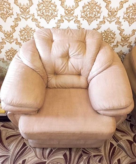 Хімчистка меблів Чистка дивана, матраців стільців килима крісло