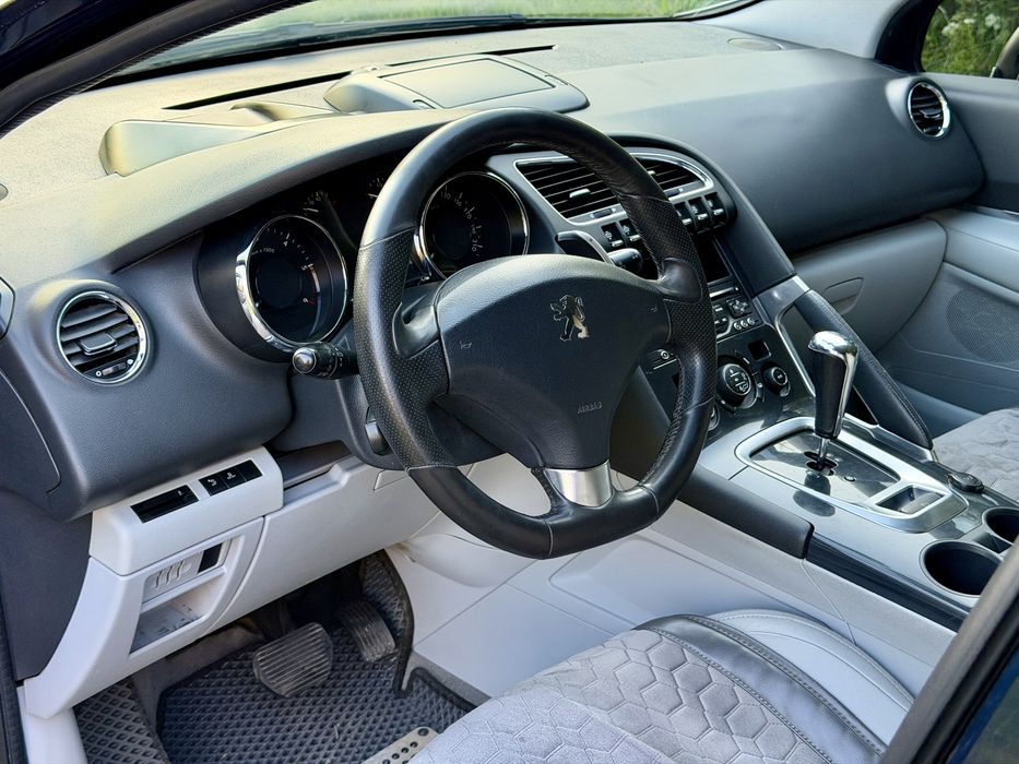 Peugeot3008  1,6 диз 2009 рік автомат