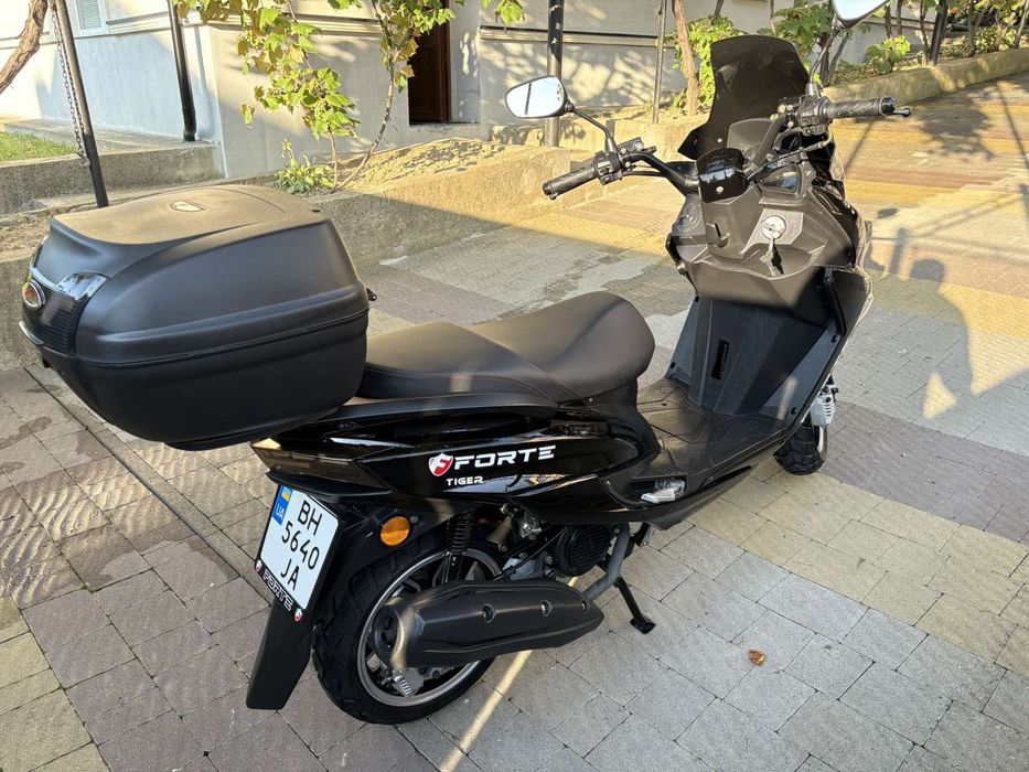 Скутер FORTE TiGER 150 куб.