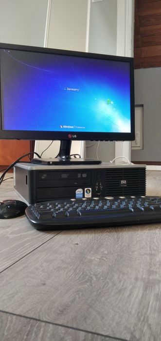 Komputer plus monitor