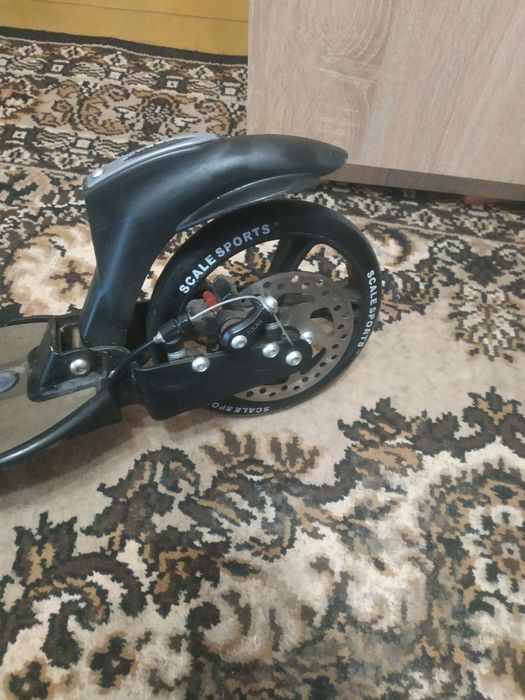 Самокат D-Max-9 Scale Sports