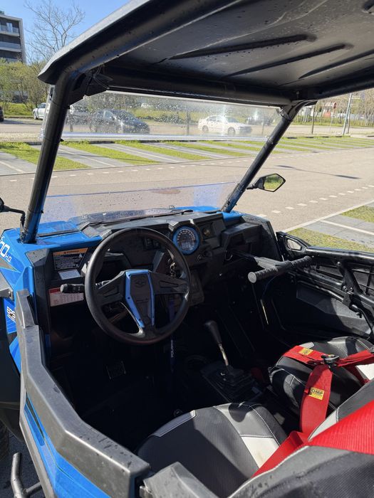 Polaris rzr 1000 matriculado