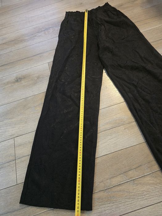 Spodnie jak r.S
Piękne i wygodne 

Wymiary na zdjęciach