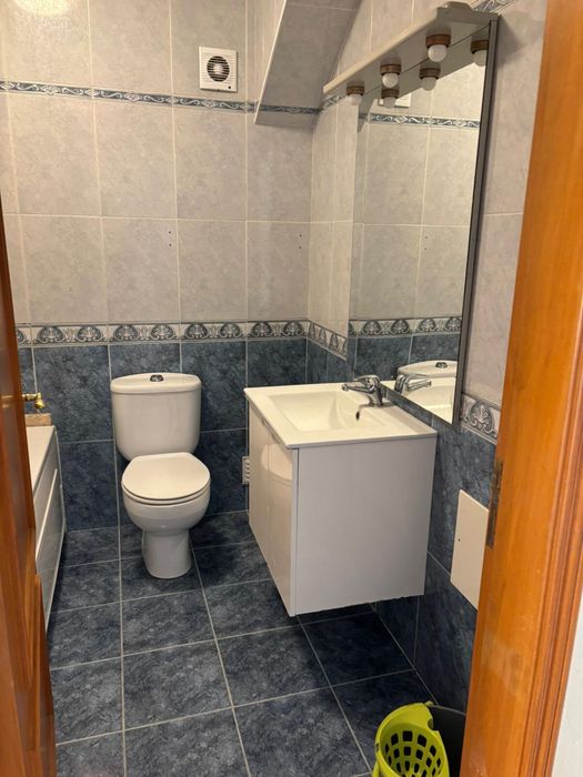 Alugo quarto na Moita tudo incluído