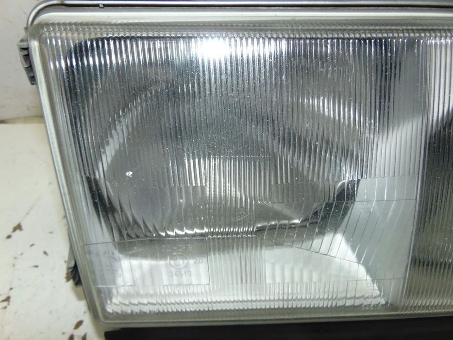 Mercedes W124 farol usado em bom estado