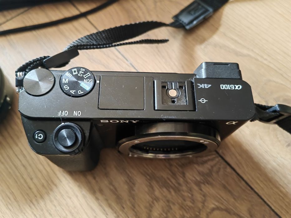 Aparat sony a6100