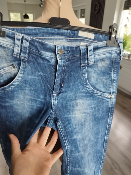 S/M spodnie jeansy rurki męskie wyprzedaż