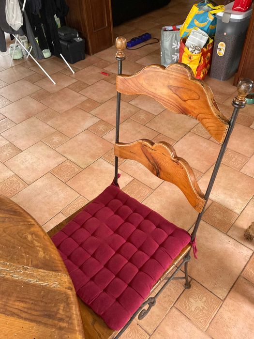 Conjunto de mesa e cadeiras madeira mexicana e ferro