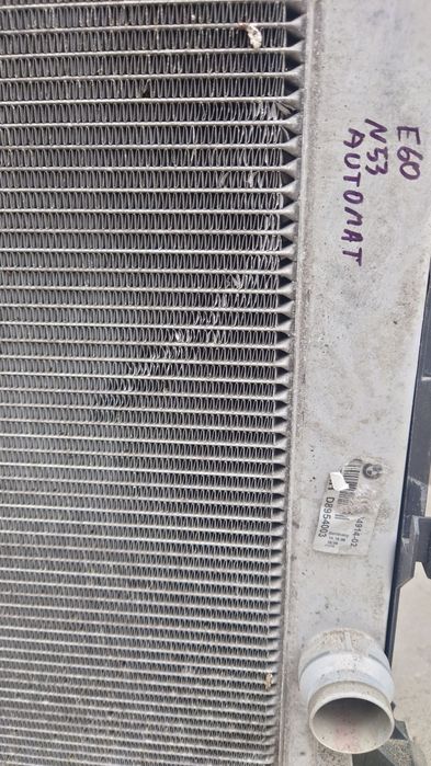 BMW E60/61 m54 n53 n54 n52 chłodnica wody automat z obudową