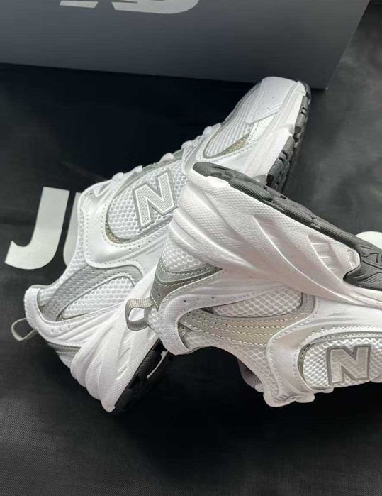 New Balance 530 White Silver R.41.5