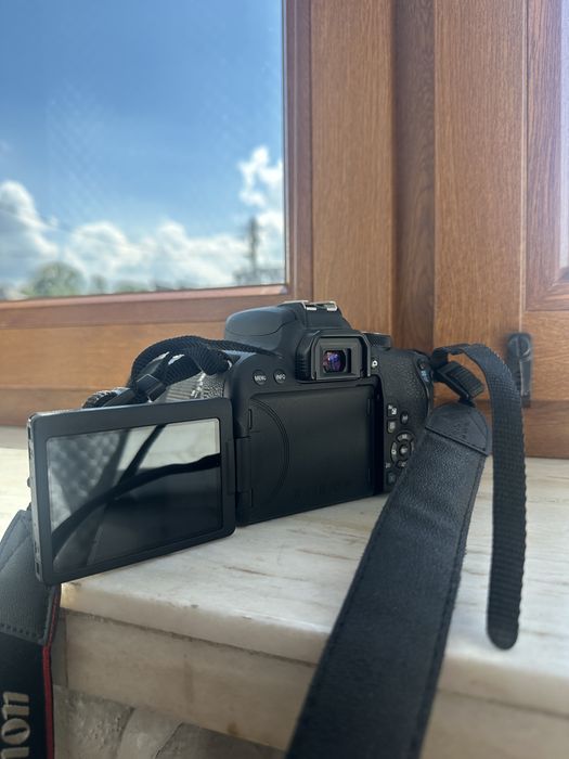 Canon EOS 800D + obiektyw