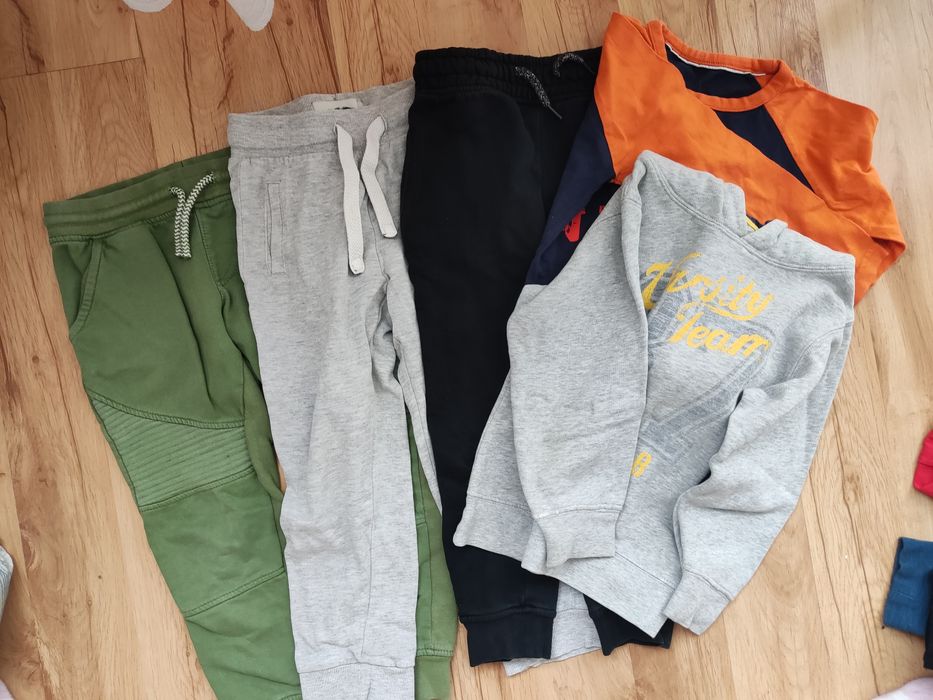 Ubrania chłopięce 110/116