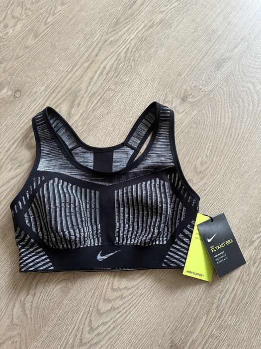 Топ, спортивний топік NIKE