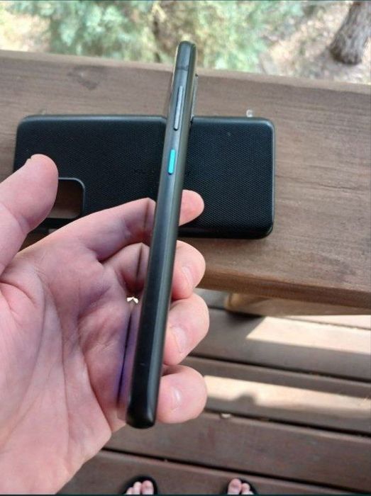 Продам Asus zenfone 8