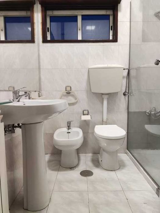 Moradia T4 + 1 para arrendamento em  Barcelinhos  junto ao rio cávado