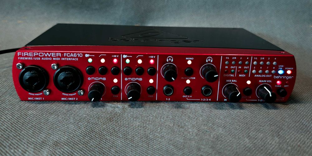 Interfejs audio BEHRINGER FIREPOWER FCA610 audiofilski FireWire/USB/MIDI 6 wejść/10 wyjść, 24-Bit/96 kHz z MIDAS