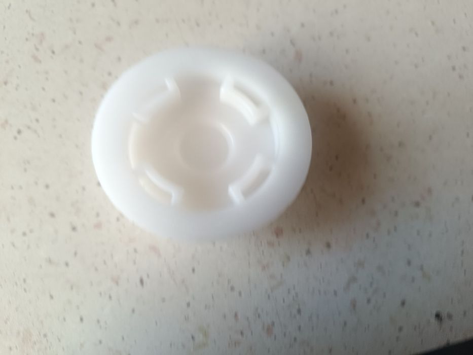 Korek plastikowy do beczki stalowej 200L - 2 calowy