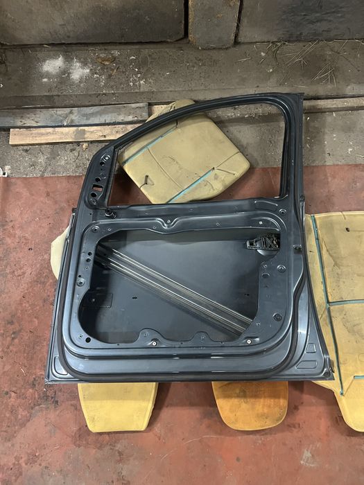 Продам крила для Фольксваген Вольтсваген Volkswagen кадді caddy 3