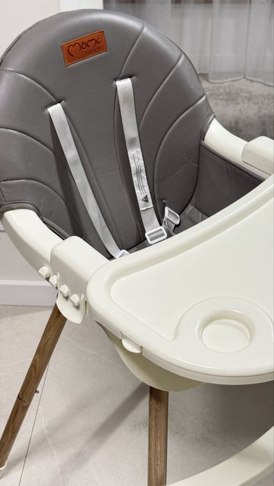 Продам дитячий стілець для годування.