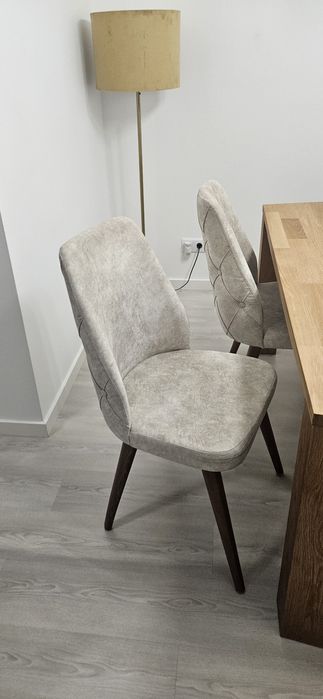 Vendo 4 cadeiras de refeição