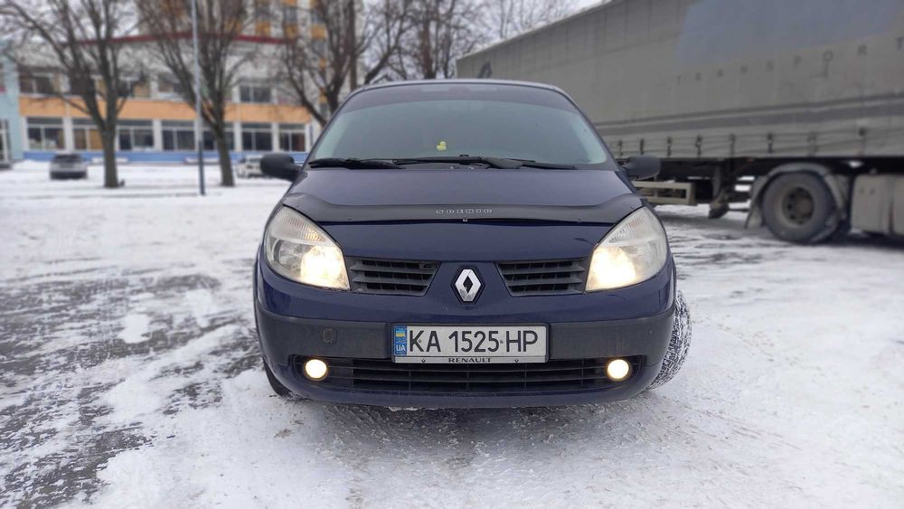 RENAULT GRAND Scenic-2 7 місць 1.6-16v 2004