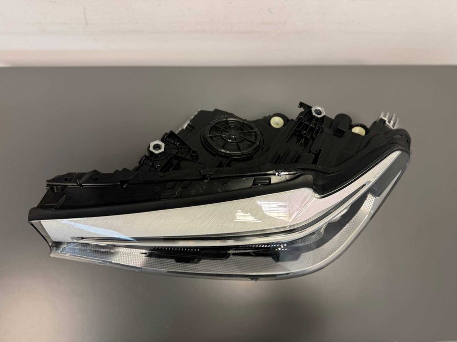 Prawa Lewa Lampa Reflektor BMW 5 G30 G31 Przed Lift Adaptive LED