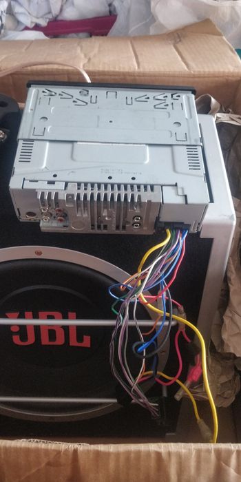 Автомагнитола Alpine UTE-72BT с блютус