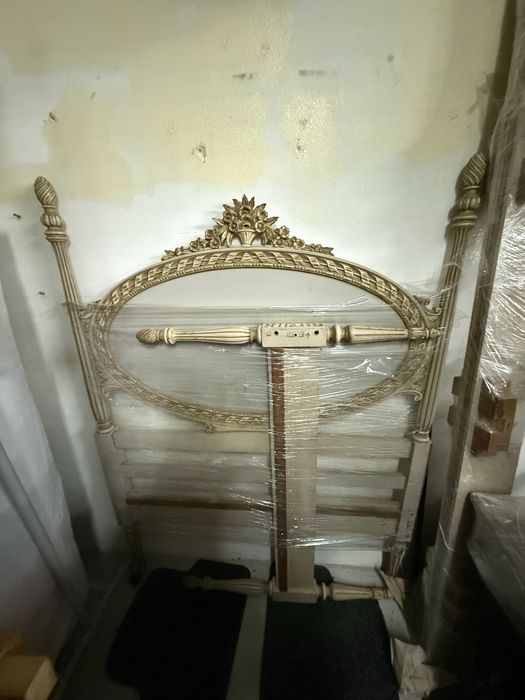 cama de solteiro vintage