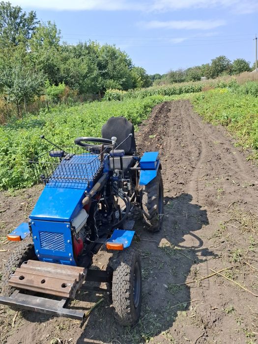 Саморобний мінітрактор