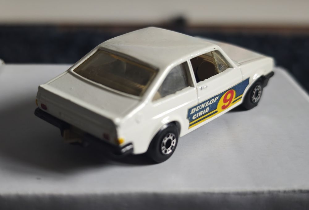 Miniaturas Matchbox -  Ford Escort, Peugeot 205 T16, Renault F1