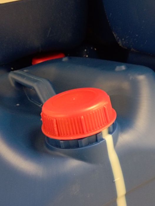 Vende.se Bidons 30 ltr , como novos