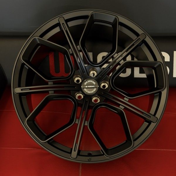 Ковані диски Audi SQ8 r21 Q8