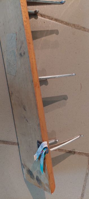 Вешалка хорошая с крючками