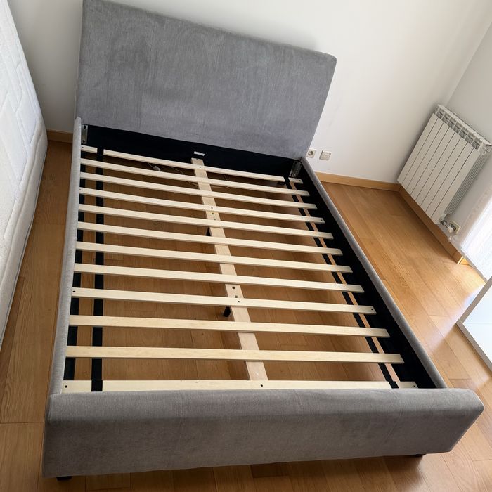 Cama com colchão