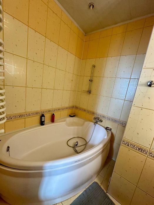 Польський 3-кімнатний люкс у самому центрі міста з тихим, зеленим внутрішнім двором