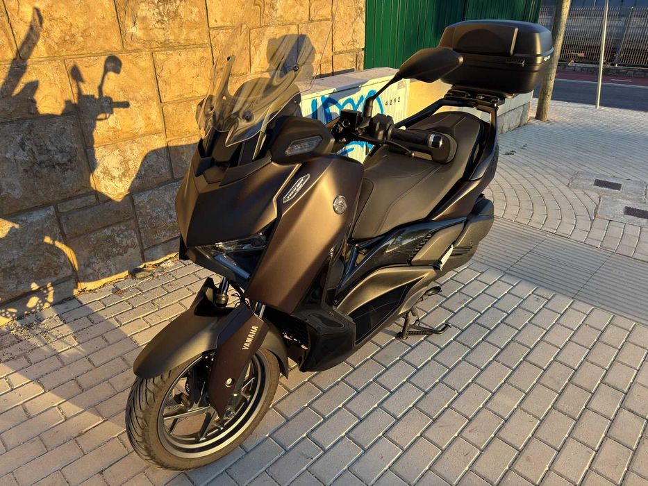 Yamaha XMAX 300 Tech Max 2025