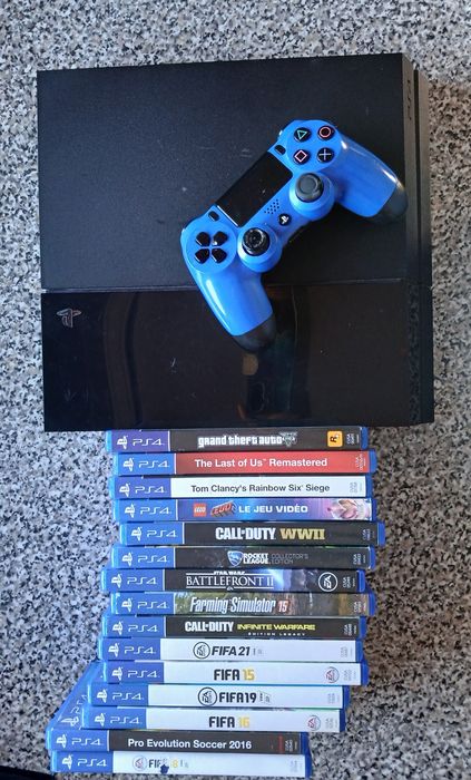 Playstation 4/15 jogos/1 comando