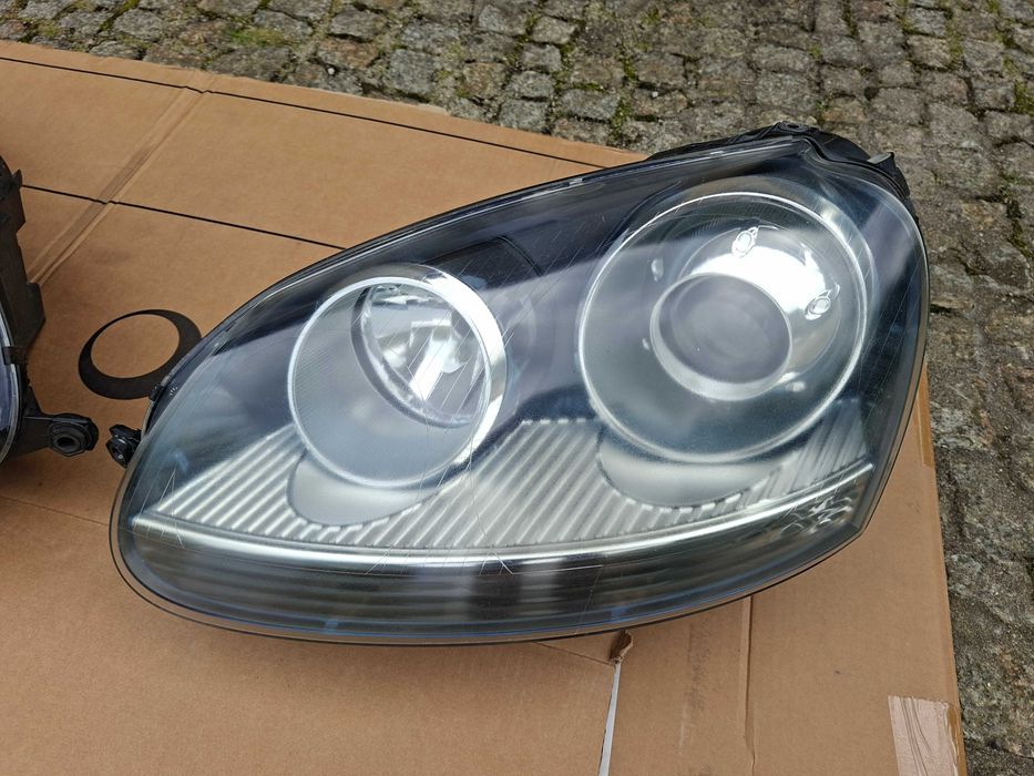 Lampy XENON Przednie Przód Volkswagen Golf V GTI Komplet