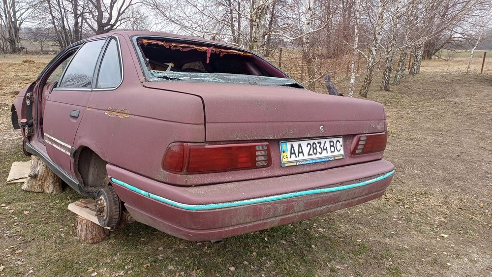 Форд таурус 1990рік
