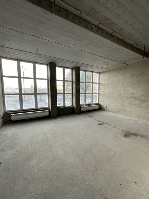 ЦЕНТР! Сдам Фасадне приміщення 155кв.м по вул.Жабінського