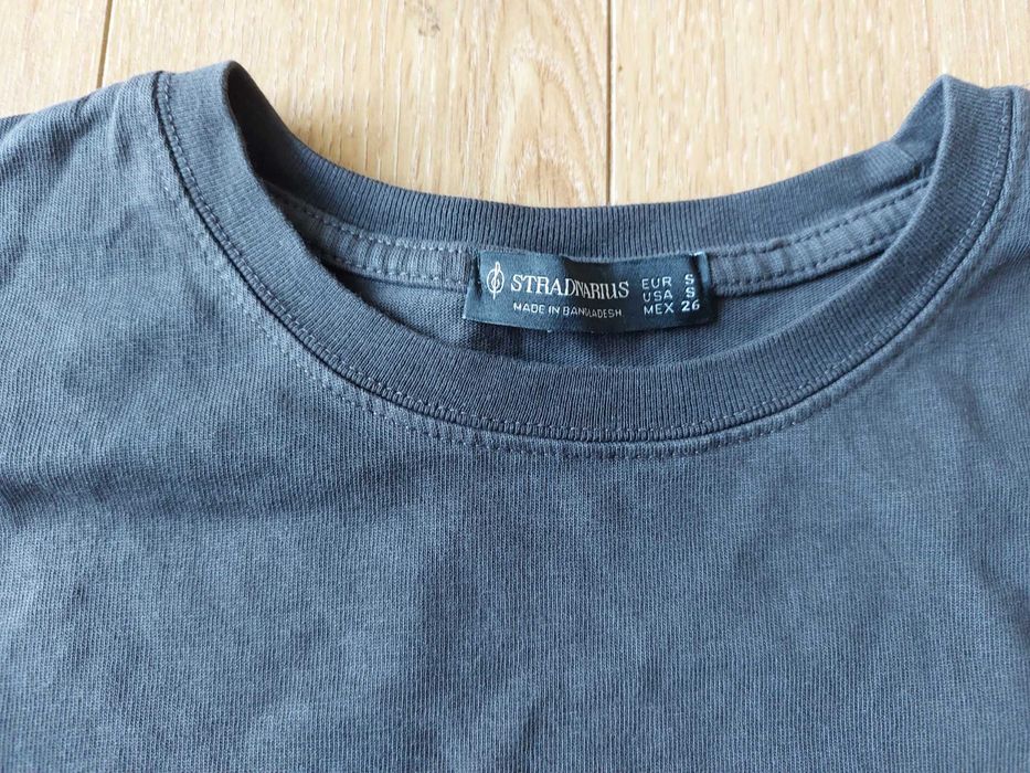 Grafitowy Tshirt Stradivarius rozm. S