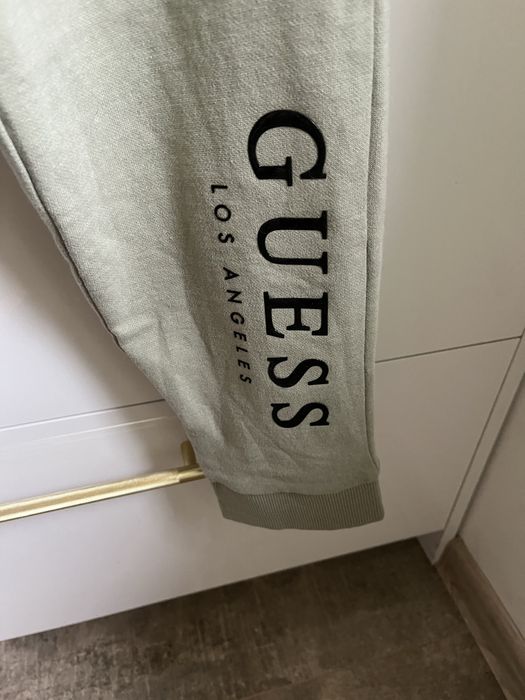 Spodnie dresowe Guess