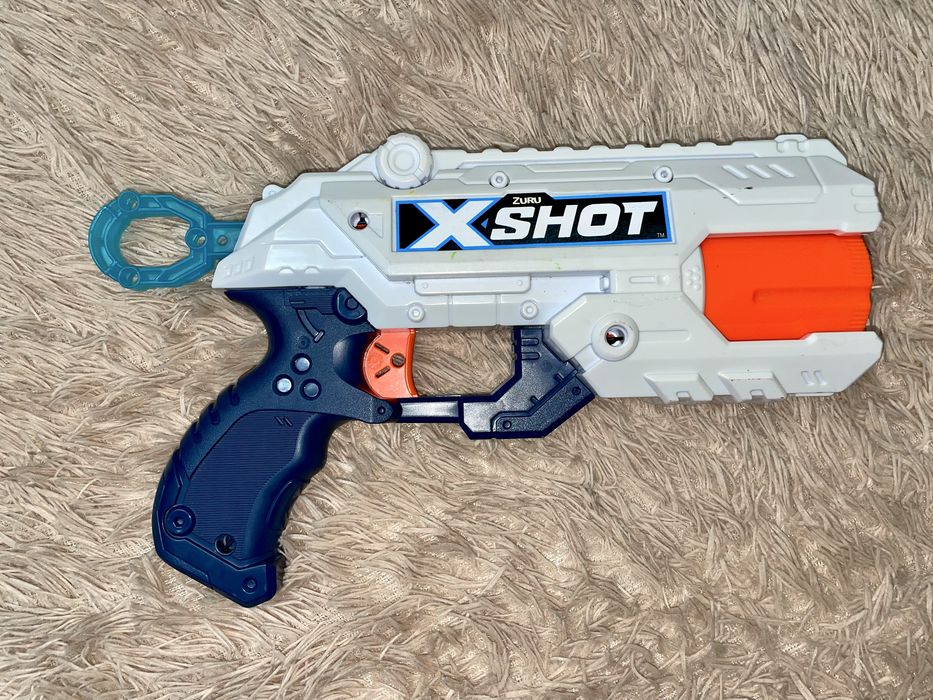 Продам бластер Zuru X-Shot Excel Reflex 6
