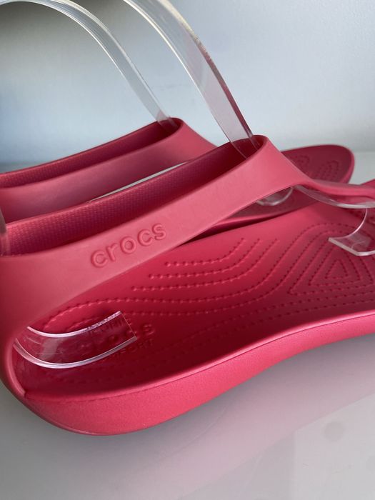 Sandały Crocs Serena Flip r. 37/38 W7