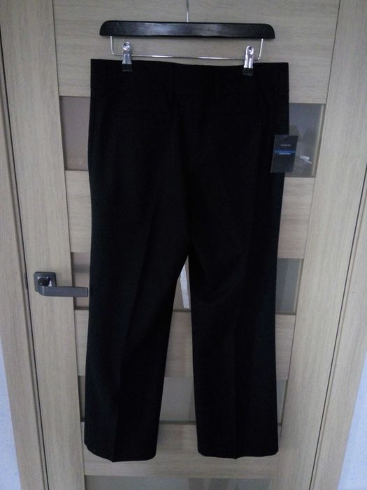 Чорні жіночі брюки класика розмір 14 на 48, вовна 30%
