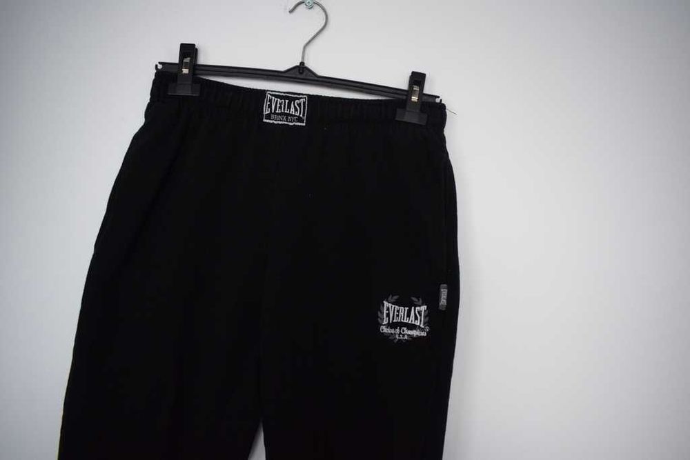 Everlast czarne spodnie dresowe s
